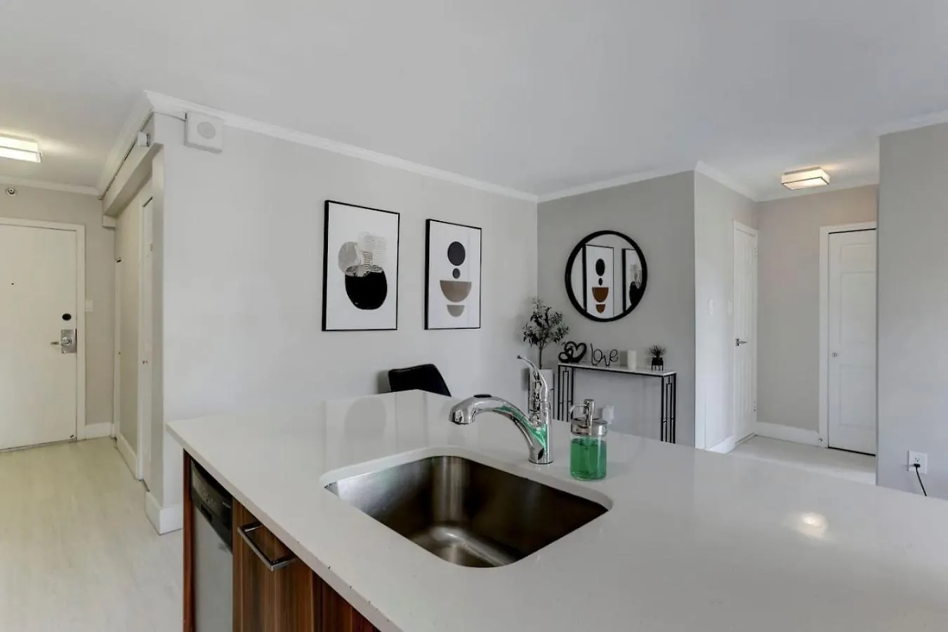 Cool 1-Bedroom Apartment Zm2 Montreal