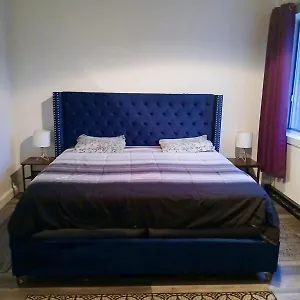  Apartment No°1~plaza St-hubert~metro Jean-talon~jarry Parc
